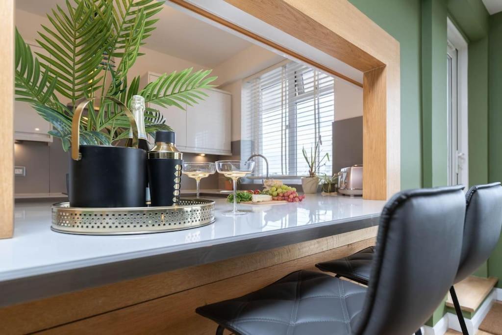 Lovely Apartment With Spectacular Views & Free Parking Brighton Dış mekan fotoğraf